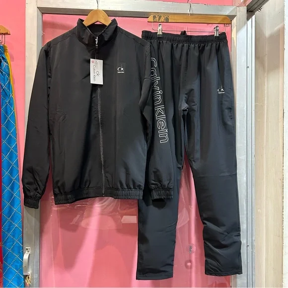 Calvin Klein unisex track suit - Picture 2 of 13